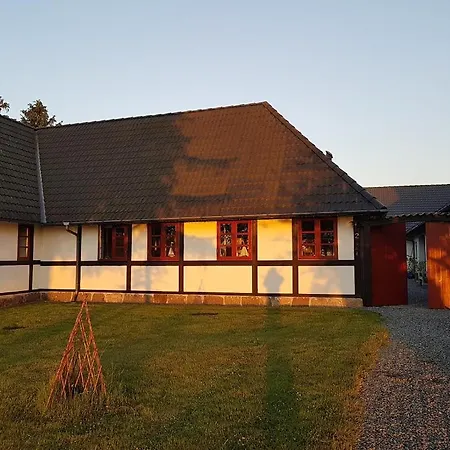 Bauernhofferien Auf Mon * Askeby